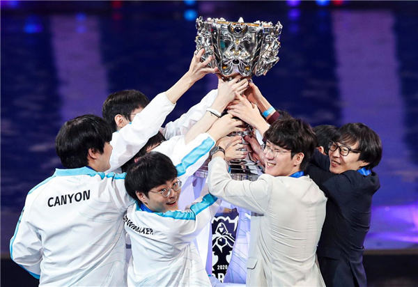 四位数的陪伴 m0NESY加入G2已1000天