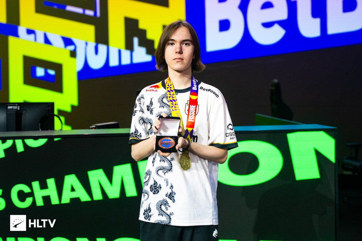 LPL T1：二队一名选手确诊新冠